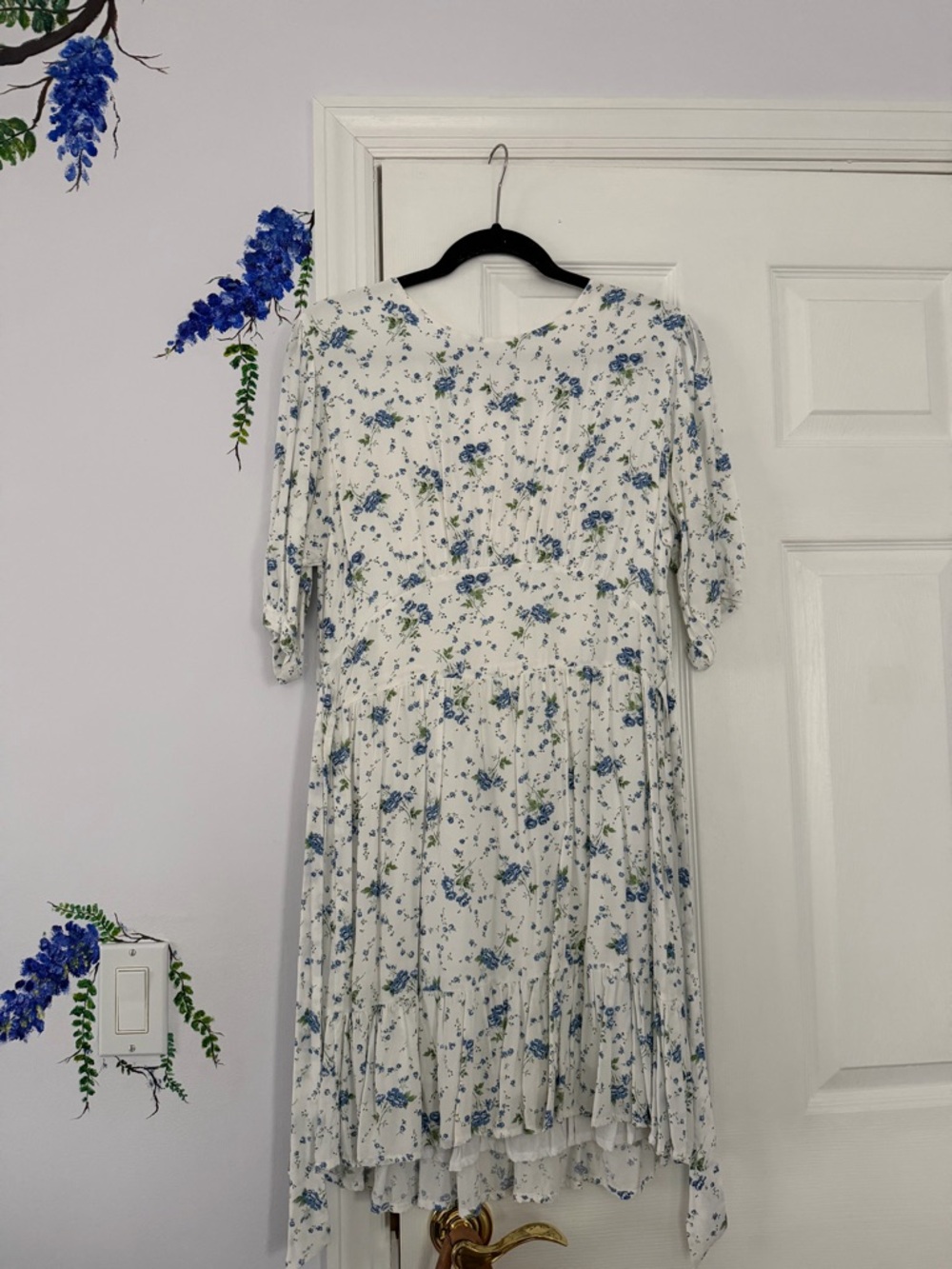 Faithfull the Brand White Floral High-Low Midi Dress